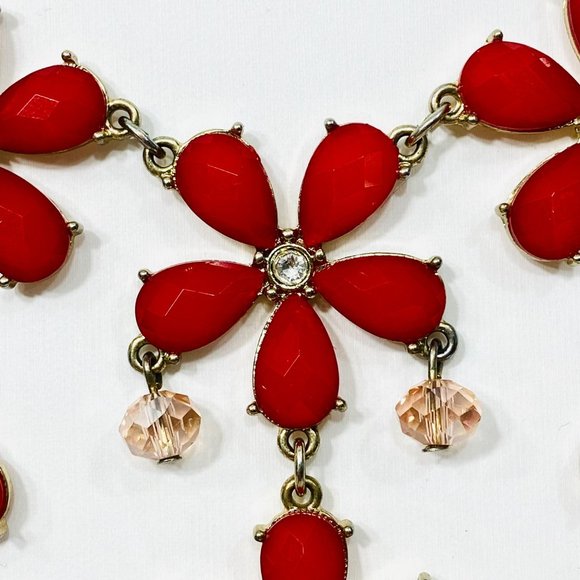WHBM Red Floral Statement Necklace - Picture 3 of 10